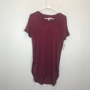 NWT Mudd Maroon Split Side Top Size Medium